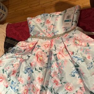 Brand new, never worn Macy’s floral teal dress
